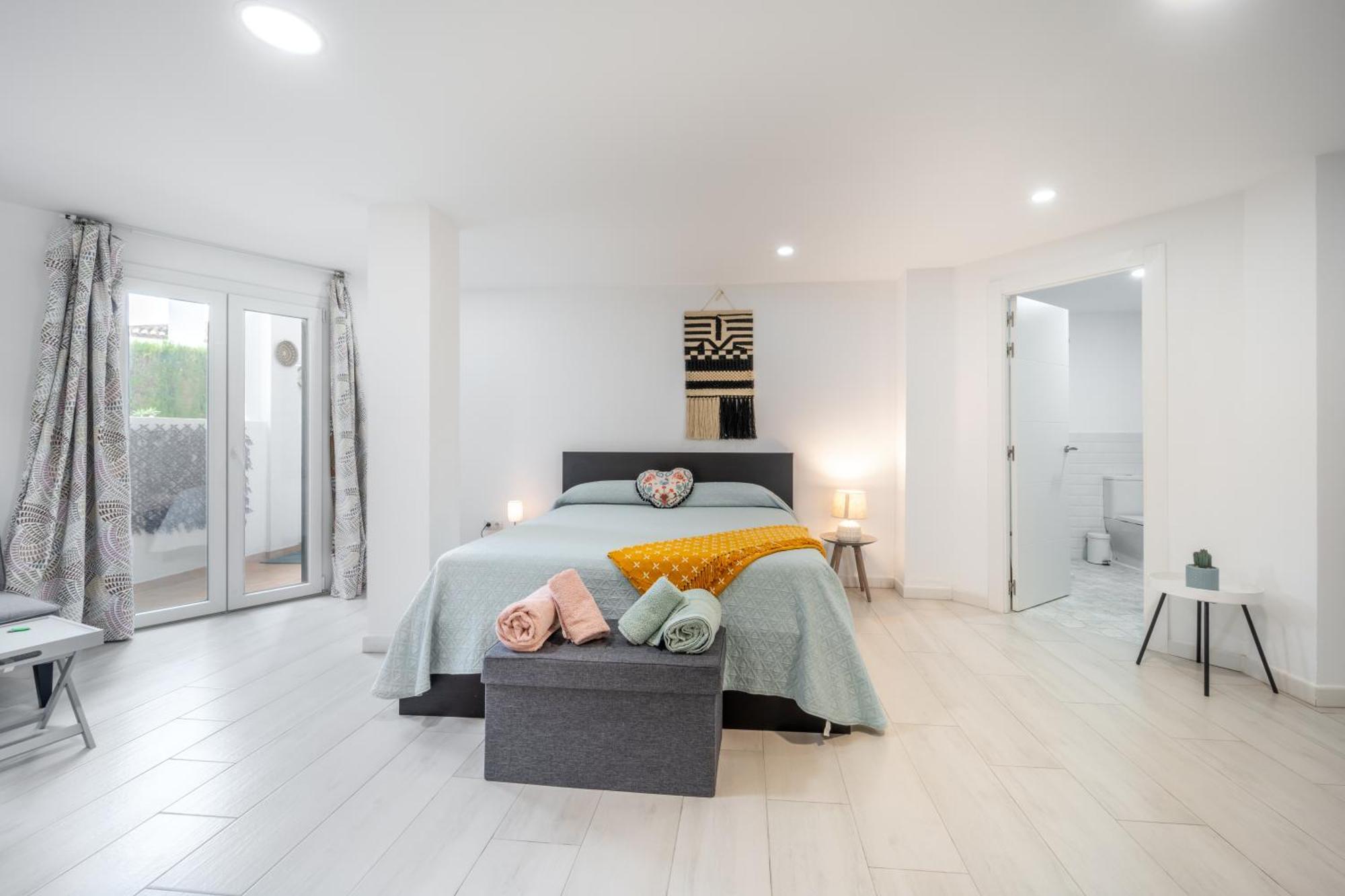 A Terrace With Sea View, 2 Bedrooms Apartment In Benalmadena Luaran gambar